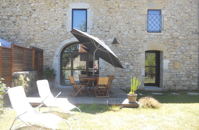 contemporary house in Landes property with authentic charm
