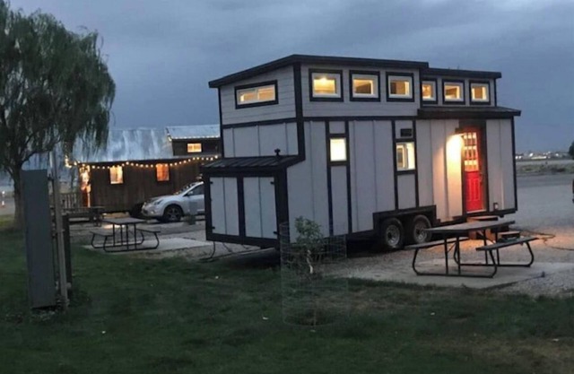 Contemporary - Modern Tiny Home on the Lake