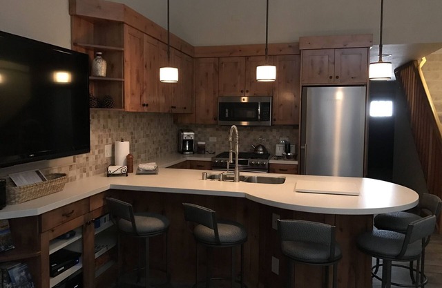 CONVENIENT, COMFORTABLE NORTHSTAR CONDO