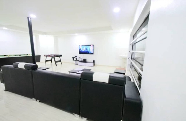 convenient, comfy short stay accommodation located in the best part of Lagos.