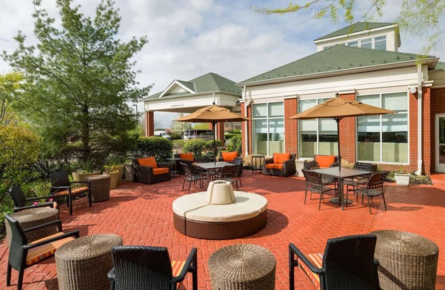 Convenient Location w/Free Parking & Fitness Center, Minutes to Roosevelt Park