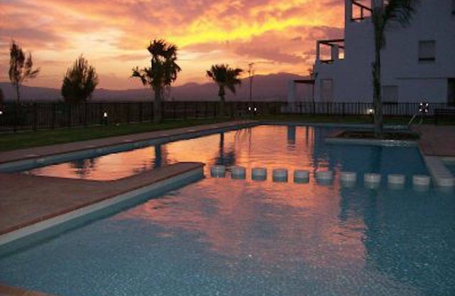 Conveniently located 2 Bedroom Front Line Apartment very close to resort center