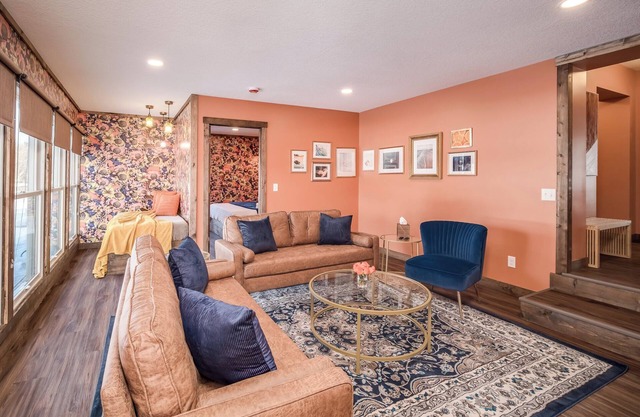Cook & Stay | Full Kitchen + Free Parking