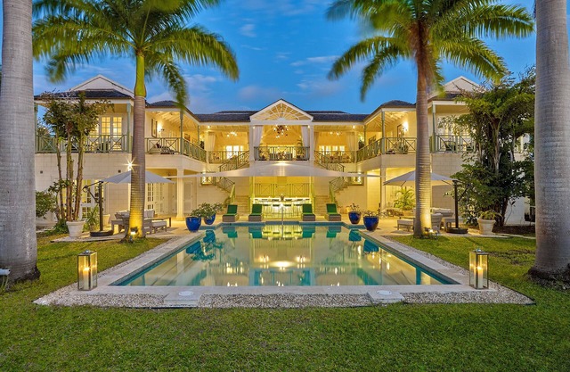 Cool Wind, Westland Heights St James - Luxury 5 bedroom villa with top chef