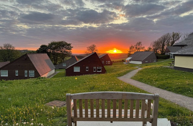 Coombe View Cornwall Holiday Lodge Near Bude. Sea Views. Large Patio Sleeps 6.