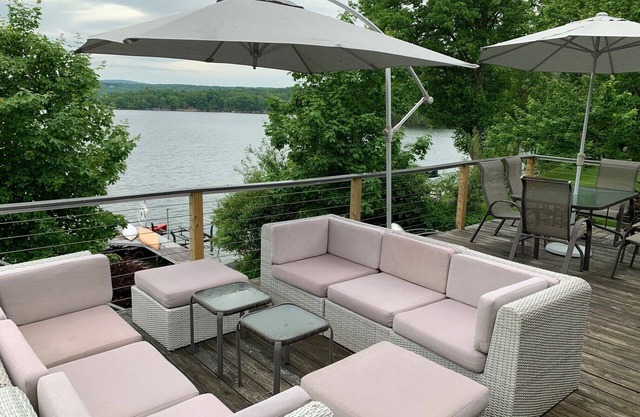 Copake Lake House with Private Lakefront