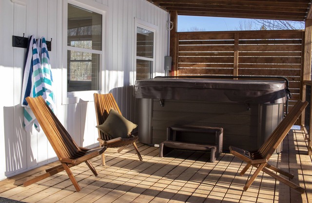 Copper Shore Lake House - Keirstead