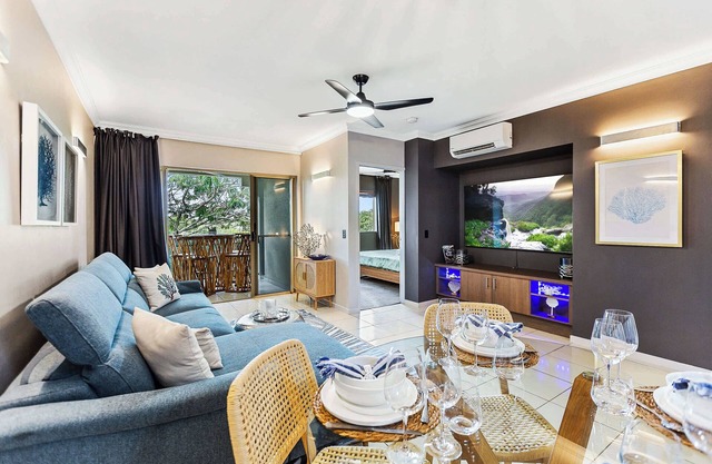 Coral Luxe Resort - 9 Pools,Gym, & BBQ