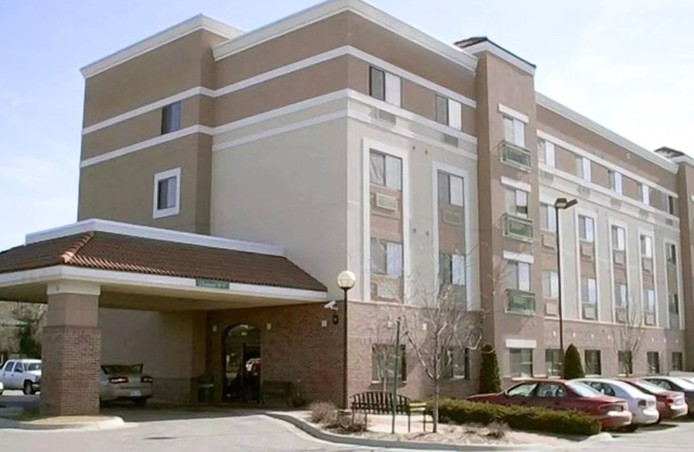 Coratel Inn & Suites by Jasper Wesley-Standard 1 King Bed Non-Smoking