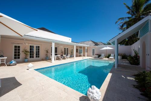 Coriolana home