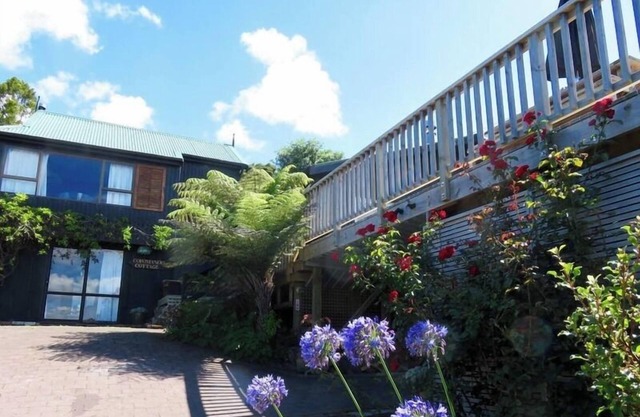 Coromandel Cottage - Romantic Rustic - Sea views
