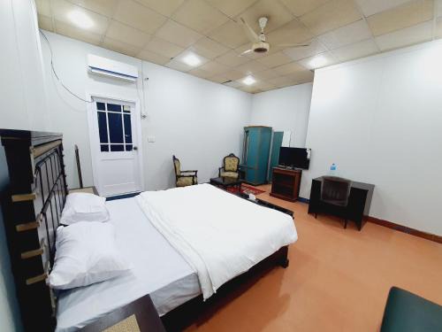 Corporate Suites