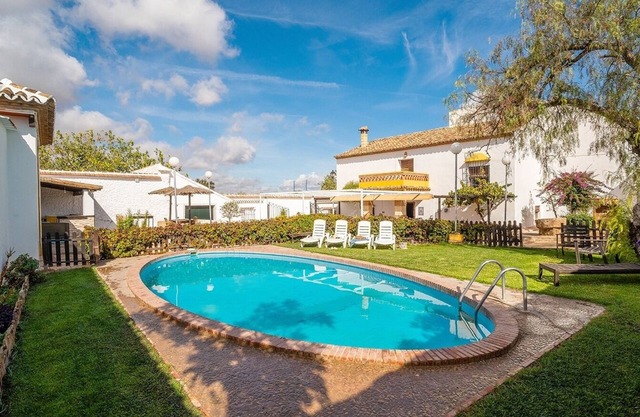 Cortijo del Coco 1 Fuente de Piedra by Ruralidays