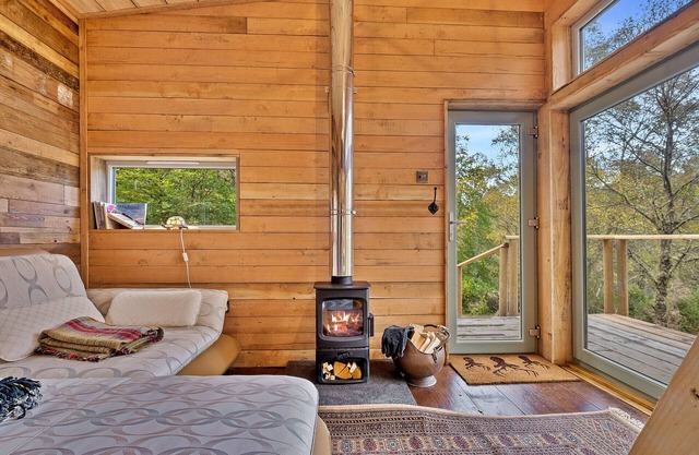 Cosagach Falls Cabin