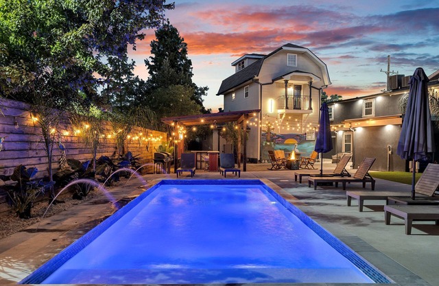 Cosmopolitan Luxury in NOLA: 4BR, 3BA Mid-City Suite - Minutes from Downtown w/Pool and hot tub