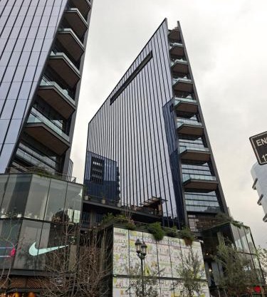 Costanera Center MUT Barrio el Golf