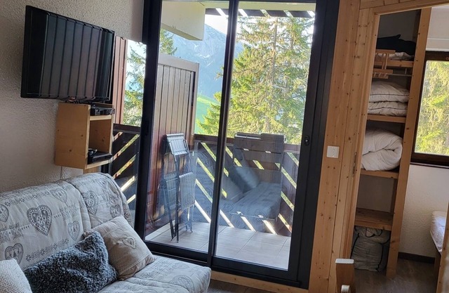 Cosy 4/6-person apartment at the foot of the slopes in Manigod (l'étale).