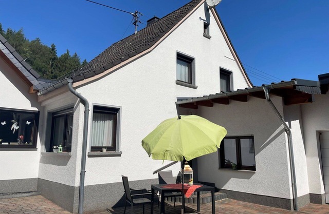 Cosy apartment for 2 guests with WIFI, TV and parking