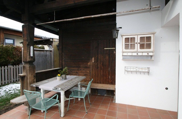 Cosy apartment for 5 people with WIFI, TV and terrace