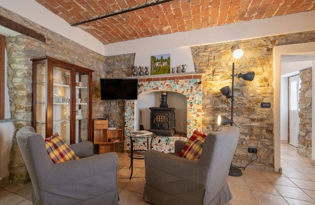 Cosy apartment for 2 guests with WIFI, pool and TV