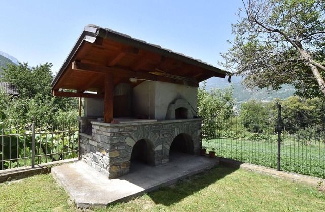 Cosy apartment for 4 guests with pool, WIFI, TV, terrace and pets allowed