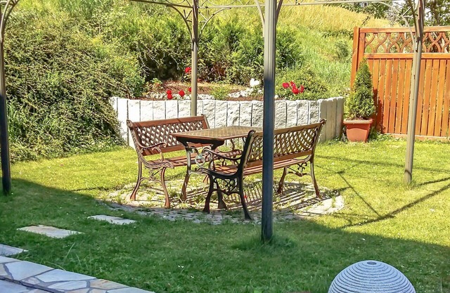 Cosy apartment for 2 guests with WIFI, TV, patio and pets allowed