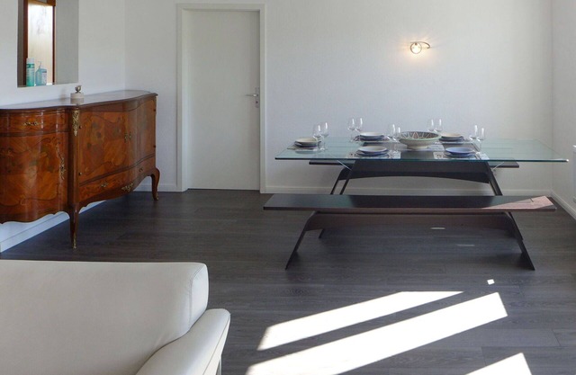 Cosy apartment for 4 people with TV, patio, panoramic view and parking