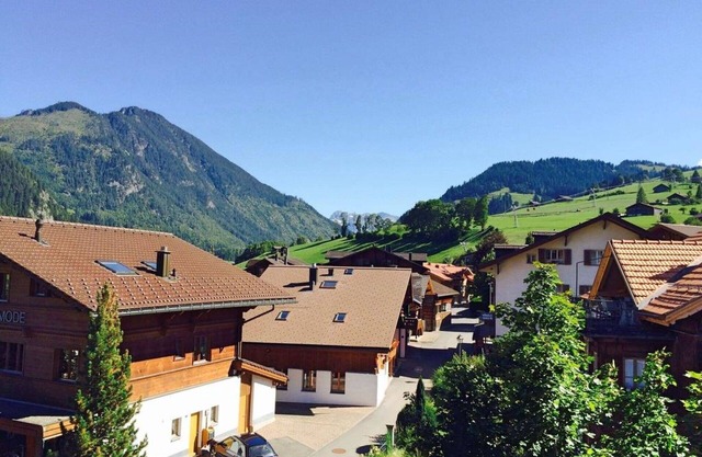 Cosy apartment for 4 people with WIFI and balcony