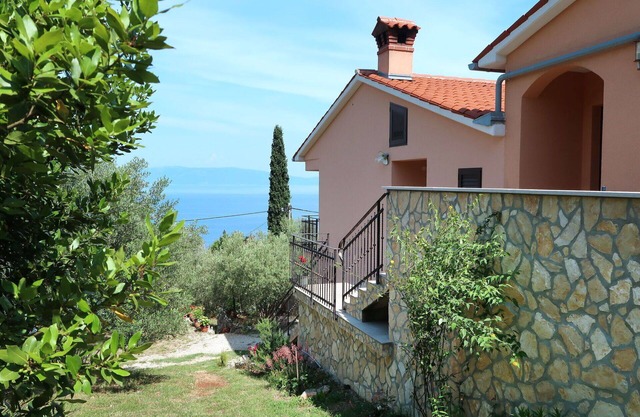 Cosy apartment for 4 guests with WIFI, A/C, TV and balcony