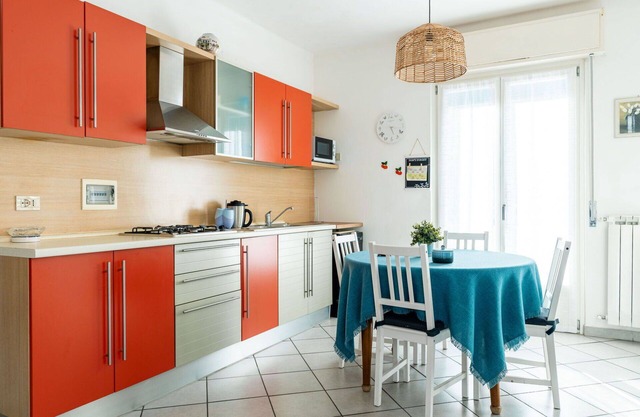 Cosy apartment for 4 people with WIFI and balcony