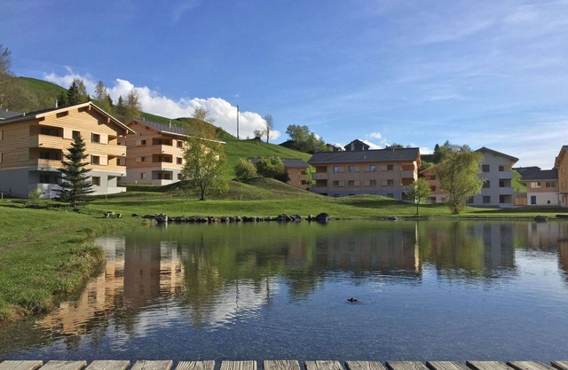 Cosy apartment for 4 people with hot tub, pool, WIFI, TV, patio and panoramic view