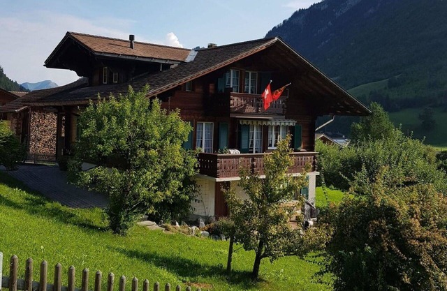 Cosy apartment for 4 people with WIFI, TV and balcony
