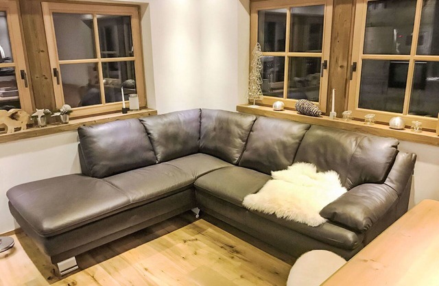 Cosy apartment for 5 people with WIFI, TV, balcony and pets allowed
