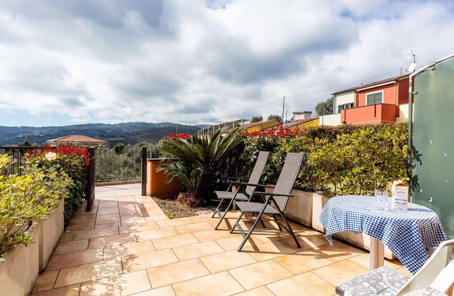 Cosy apartment for 5 people with WIFI, terrace and pets allowed
