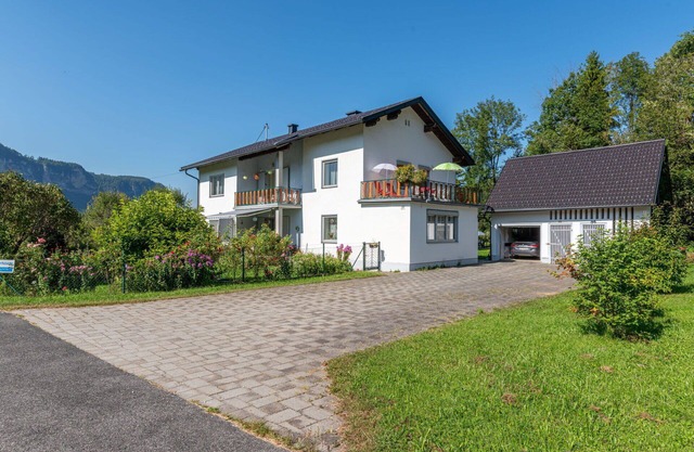 Cosy apartment for 6 people with WIFI, TV, patio, pets allowed and panoramic view