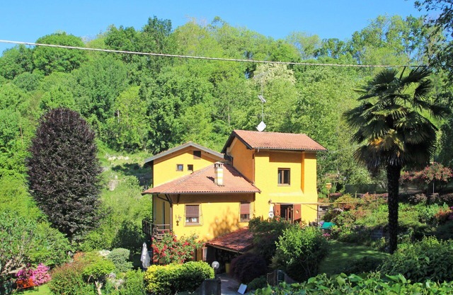 Cosy apartment for 6 guests with WIFI, TV, terrace and pets allowed