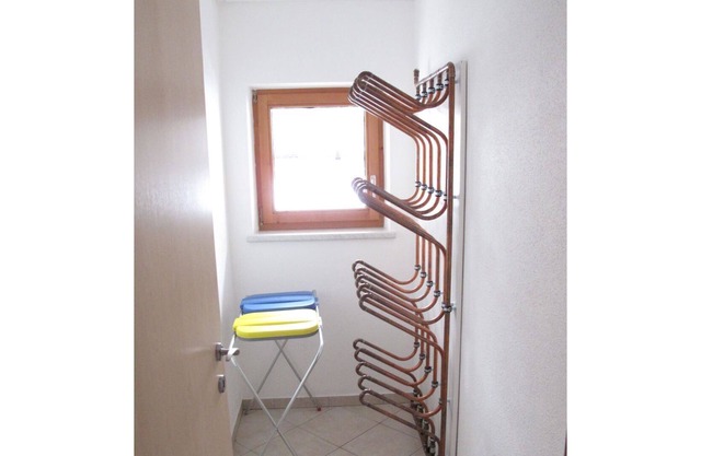 Cosy apartment for 8 guests with WIFI, TV, balcony and parking