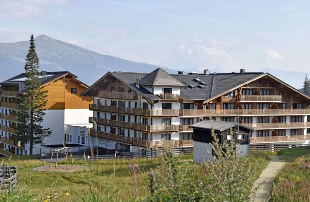 Cosy apartment for 6 people with pool, WIFI, TV, balcony, pets allowed and panoramic view