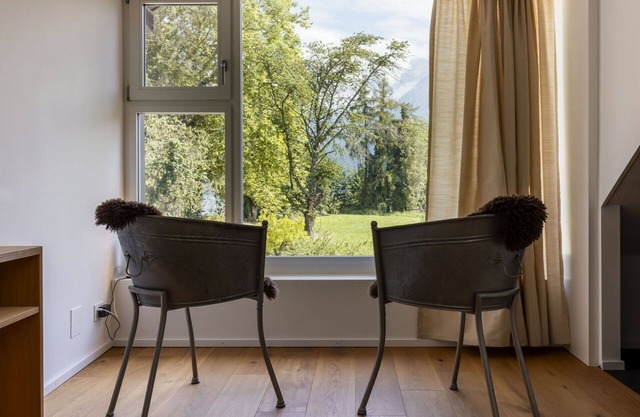 Cosy apartment for 6 people with WIFI, patio, pets allowed and parking