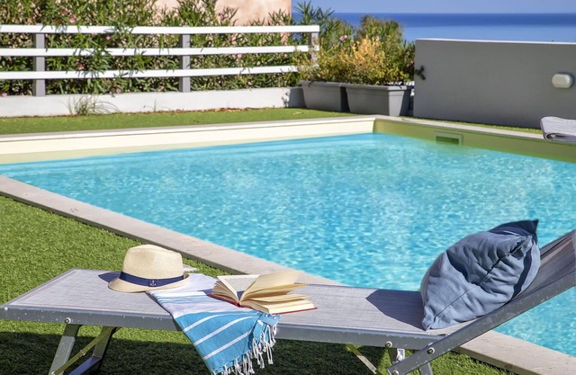 Cosy apartment for 5 guests with WIFI, pool, A/C, TV and terrace