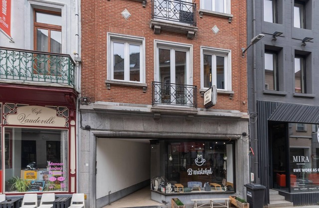 Cosy apartment in Kortrijk with lift