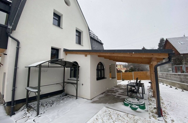 Cosy apartment in villa for 6 people with WIFI, TV, terrace and parking