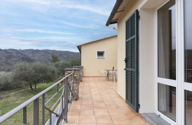 Cosy apartment in villa for 4 people with A/C, WIFI, patio and pets allowed