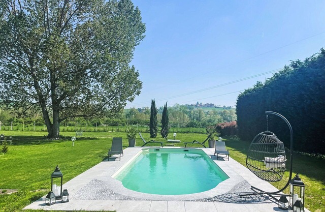 Cosy apartment for 4 people with WIFI, pool, TV and patio