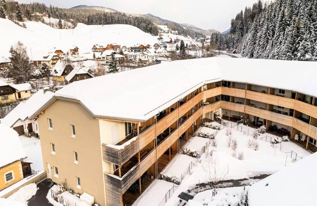 Cosy apartment with large balcony