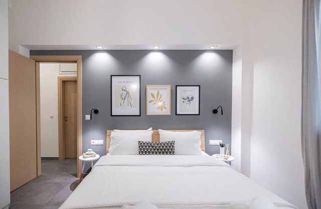 Cosy apt near Piraeus central port, Mikrolimano port & Pasalimani port.