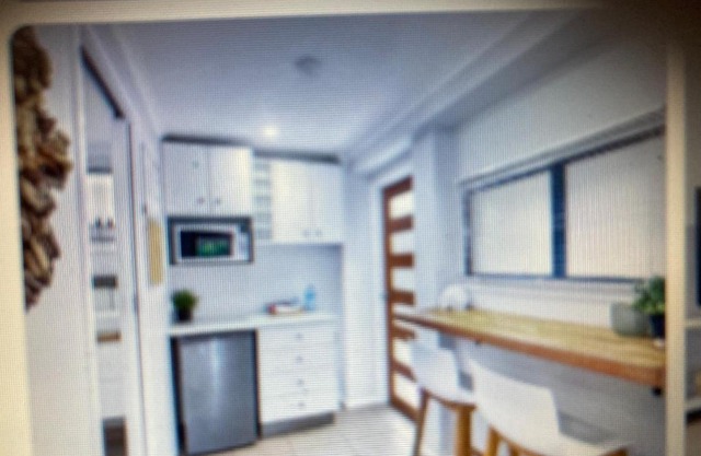 Cosy coastal studio 900 m