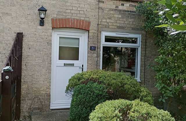 Cosy Cottage Five Minutes Stroll From Wicken Fen. Animal Friendly