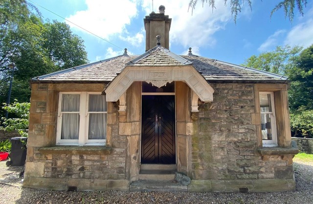 Cosy cottage located 25 minutes from Edinburgh City Centre