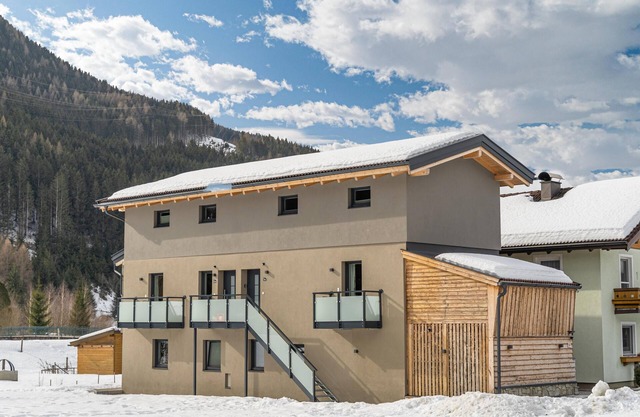 Cosy holiday apartment with terrace near the ski lift